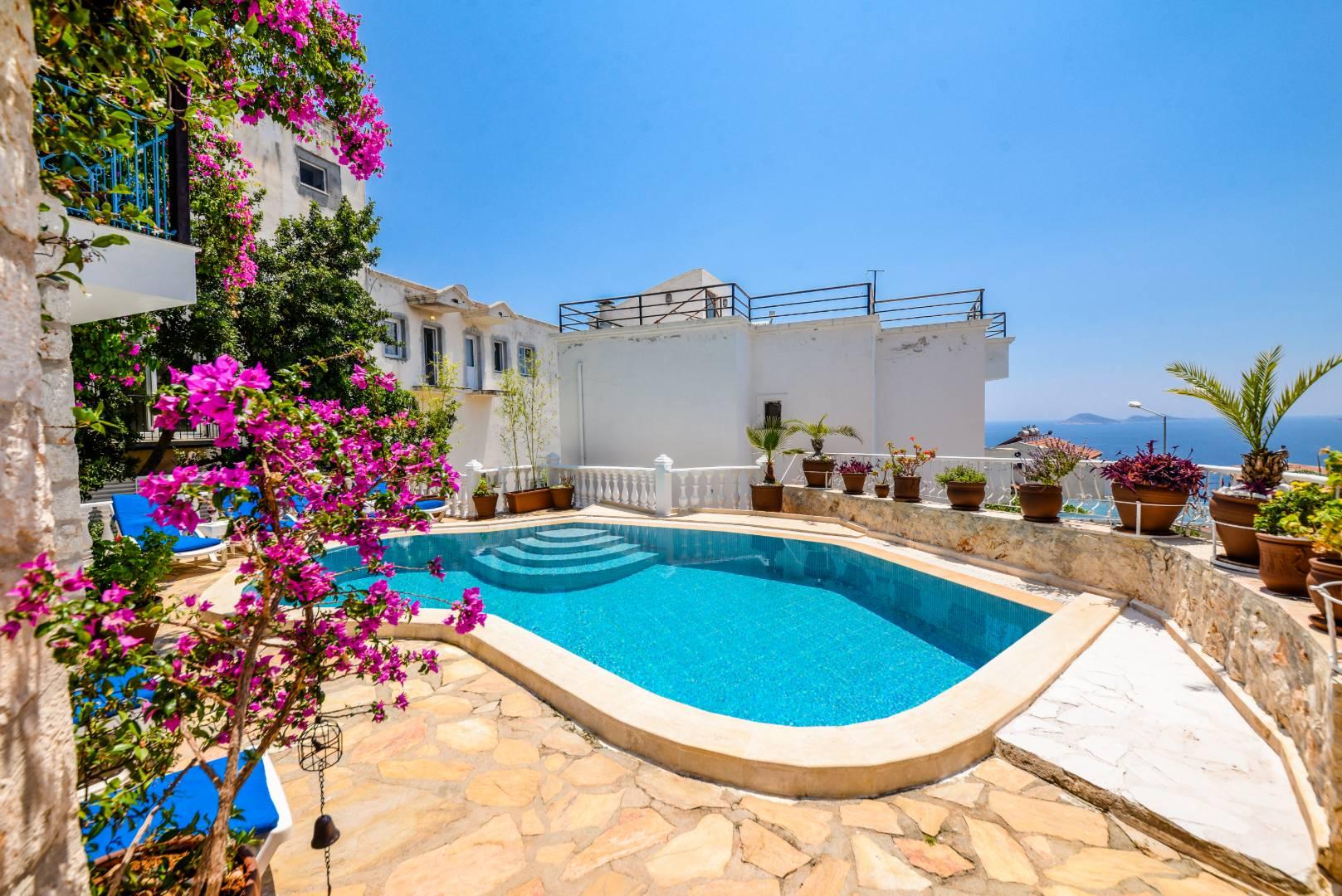 Kaş Kalkan'da Muhteşem Deniz Manzaralı, Özel Havuzlu, 4+1 Villa-41177
