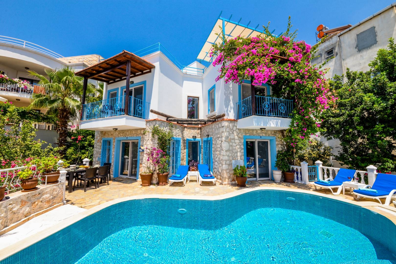 Kaş Kalkan'da Muhteşem Deniz Manzaralı, Özel Havuzlu, 4+1 Villa