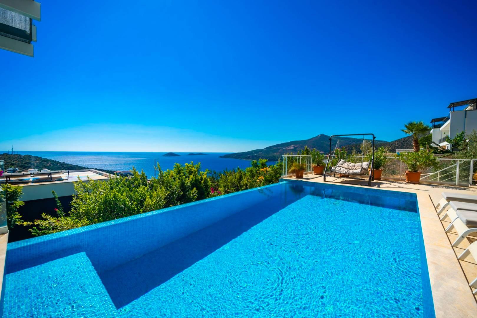 Kaş Kalkan'da Muhteşem Deniz Manzaralı, Özel Havuzlu, Ferah Villa-41511