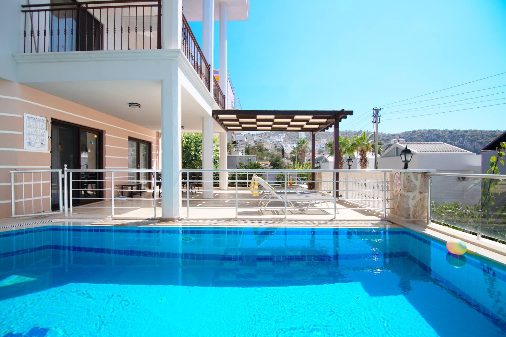Kaş Kalkan'da Muhteşem Deniz Manzaralı, Özel Havuzlu, Lüks Villa-43974