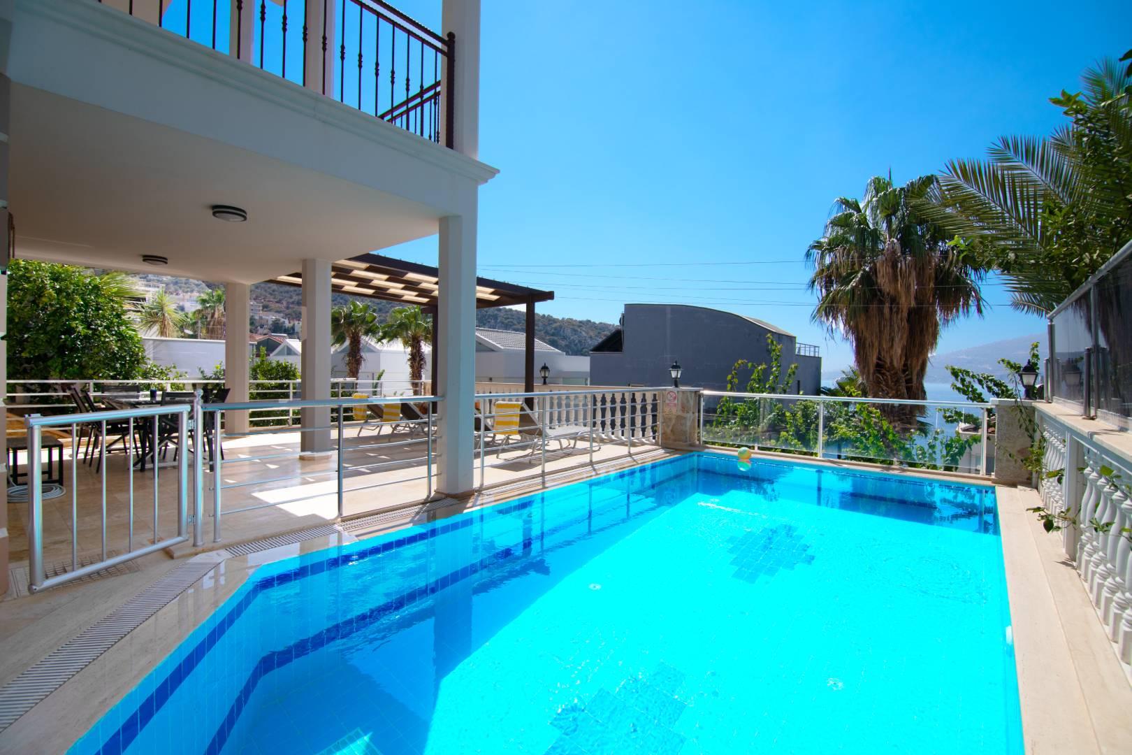 Kaş Kalkan'da Muhteşem Deniz Manzaralı, Özel Havuzlu, Lüks Villa-43974