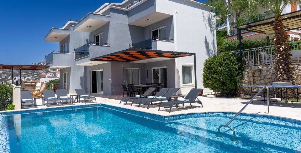 Kaş Kalkan'da Büyüleyici Deniz Manzaralı, Özel Havuzlu, Ferah Villa