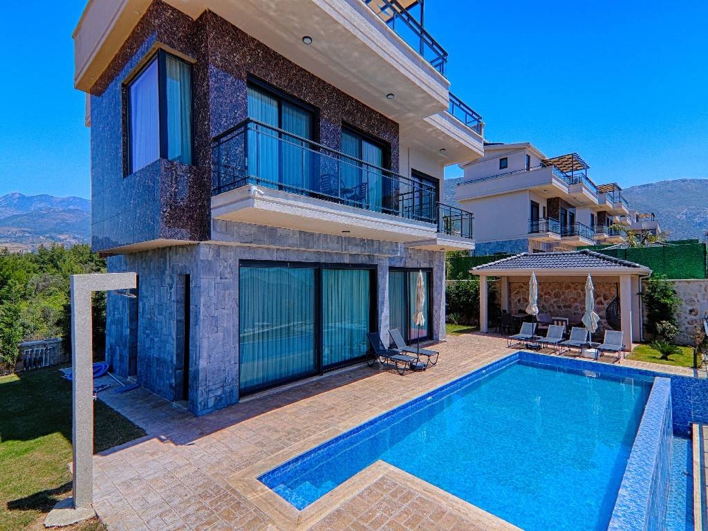 Kaş Kalkan'da Muhteşem Doğada, Özel Havuzlu, Şık Kiralık Villa