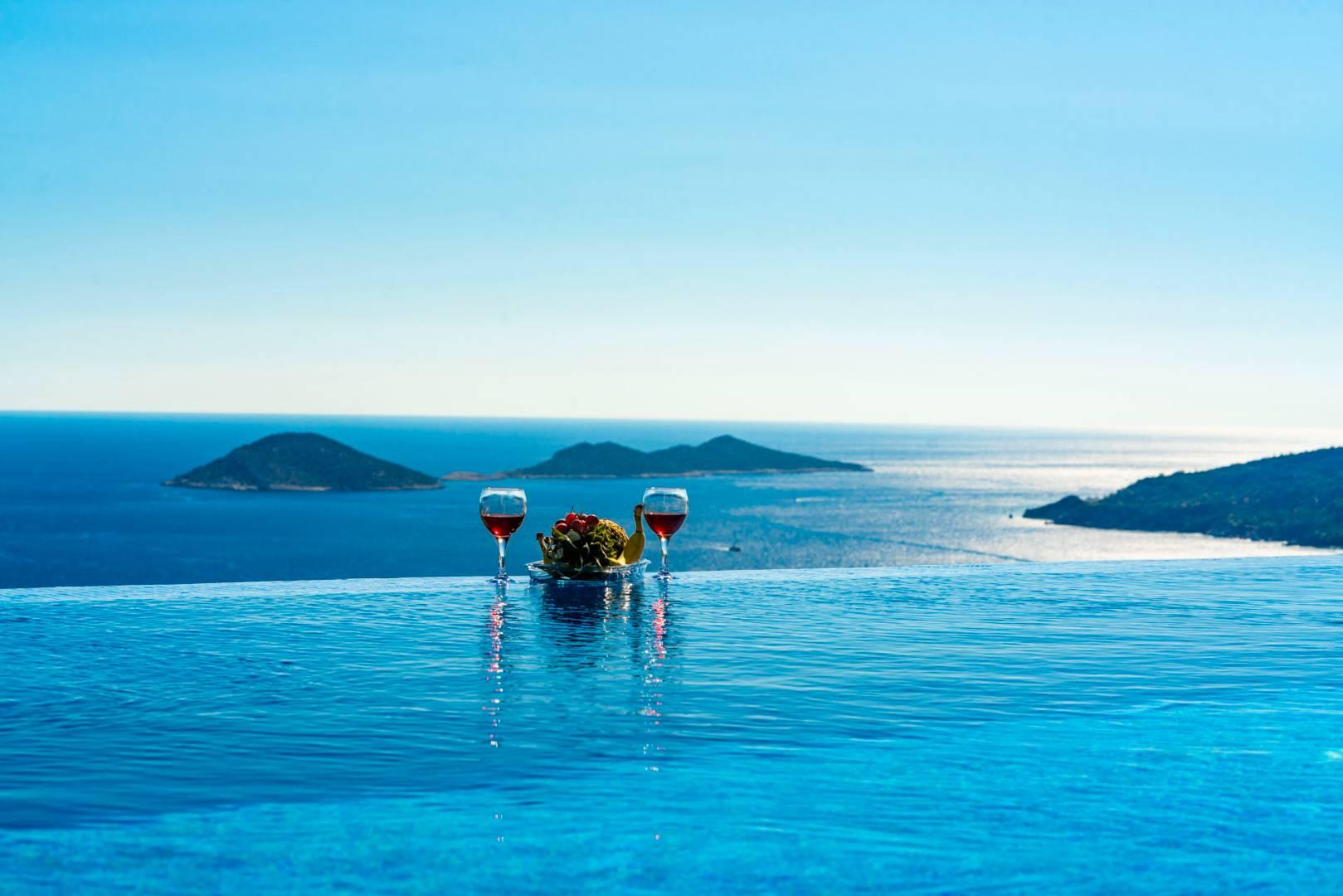 Kaş Kalkan'da Nefes Kesen Deniz Manzaralı, Özel Havuzlu, Şık Villa-41205