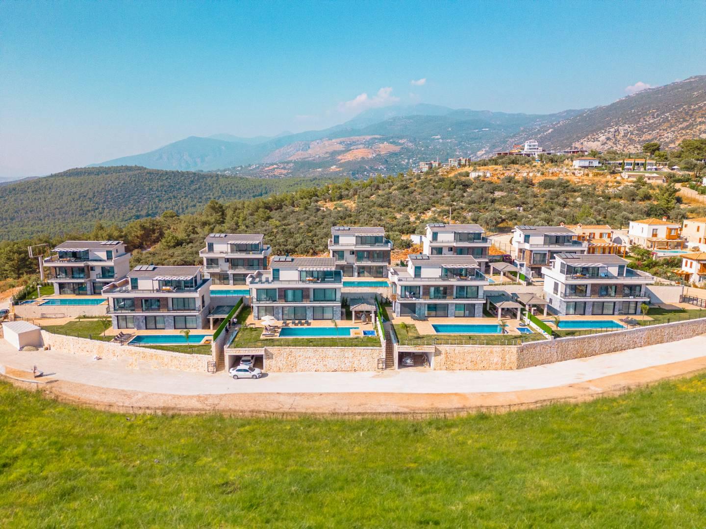 Kaş Kalkan'da Özel Havuzlu, Kalabalık Gruplar İçin Uygun, Modern Villa-37304