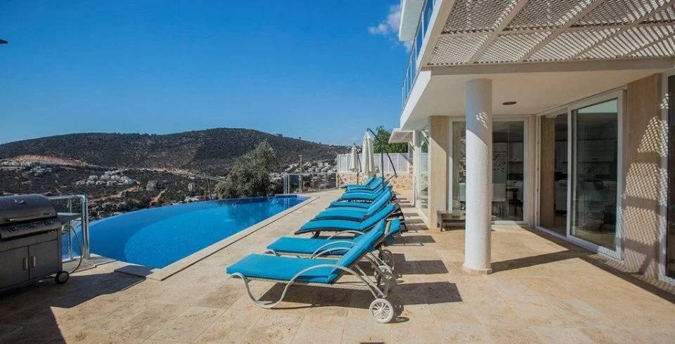 Kaş Kalkan'da Yeşillikler Arasında, Özel Havuzlu, Lüks Villa
