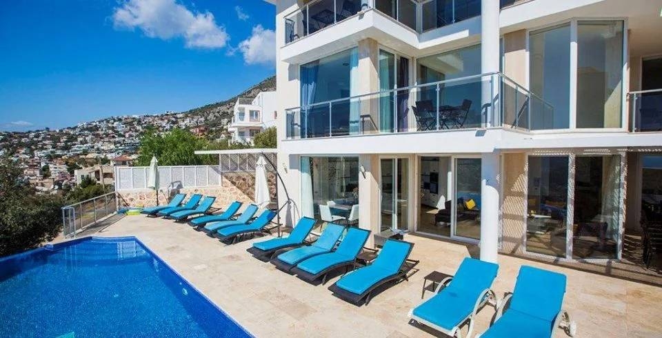 Kaş Kalkan'da Yeşillikler Arasında, Özel Havuzlu, Lüks Villa