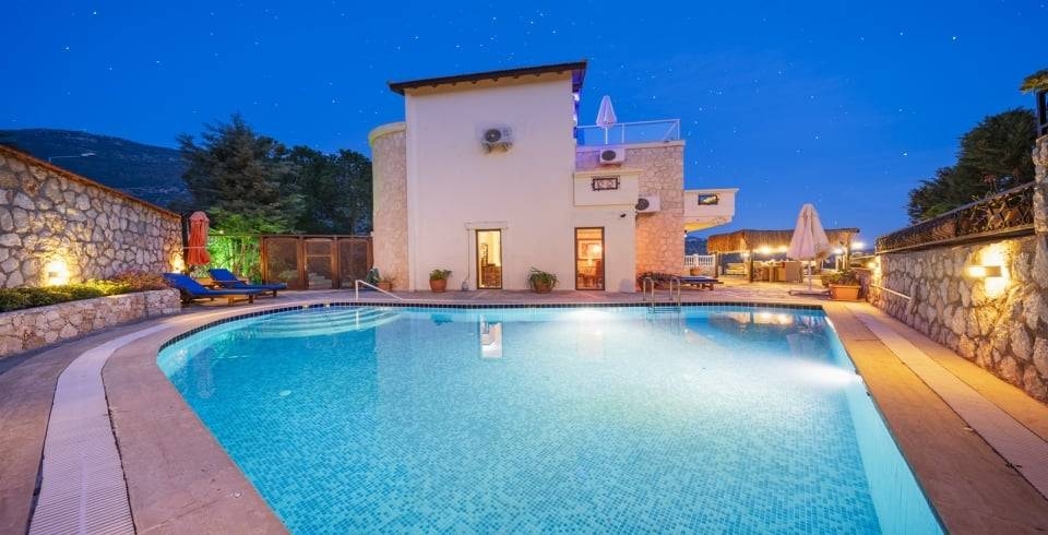 Kaş Kalkan'da Sonsuz Doğa Manzaralı, Özel Havuzlu, Estetik Villa