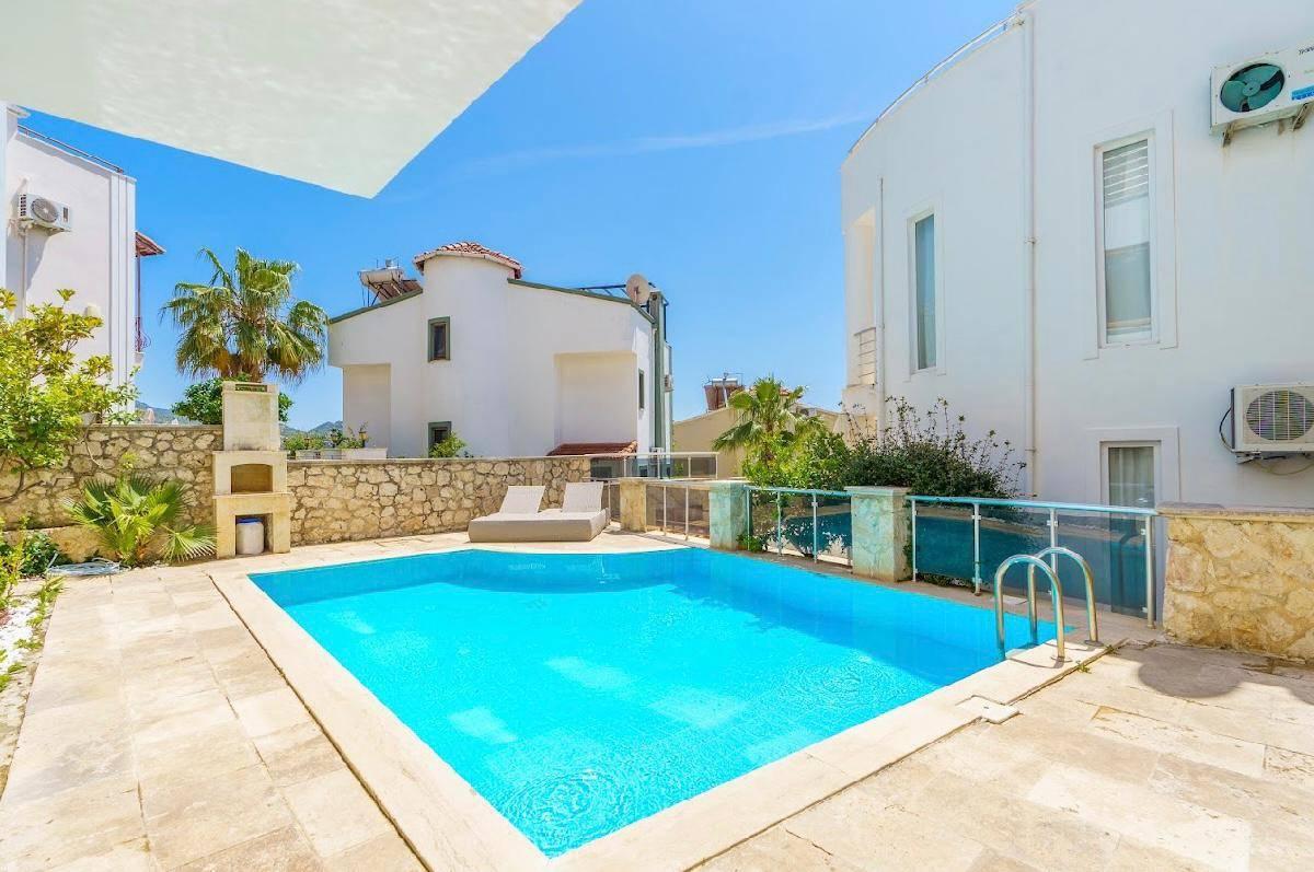 Kaş Kalkan'da Yeşillikler İçerisinde, Özel Havuzlu, Konforlu Villa-42519
