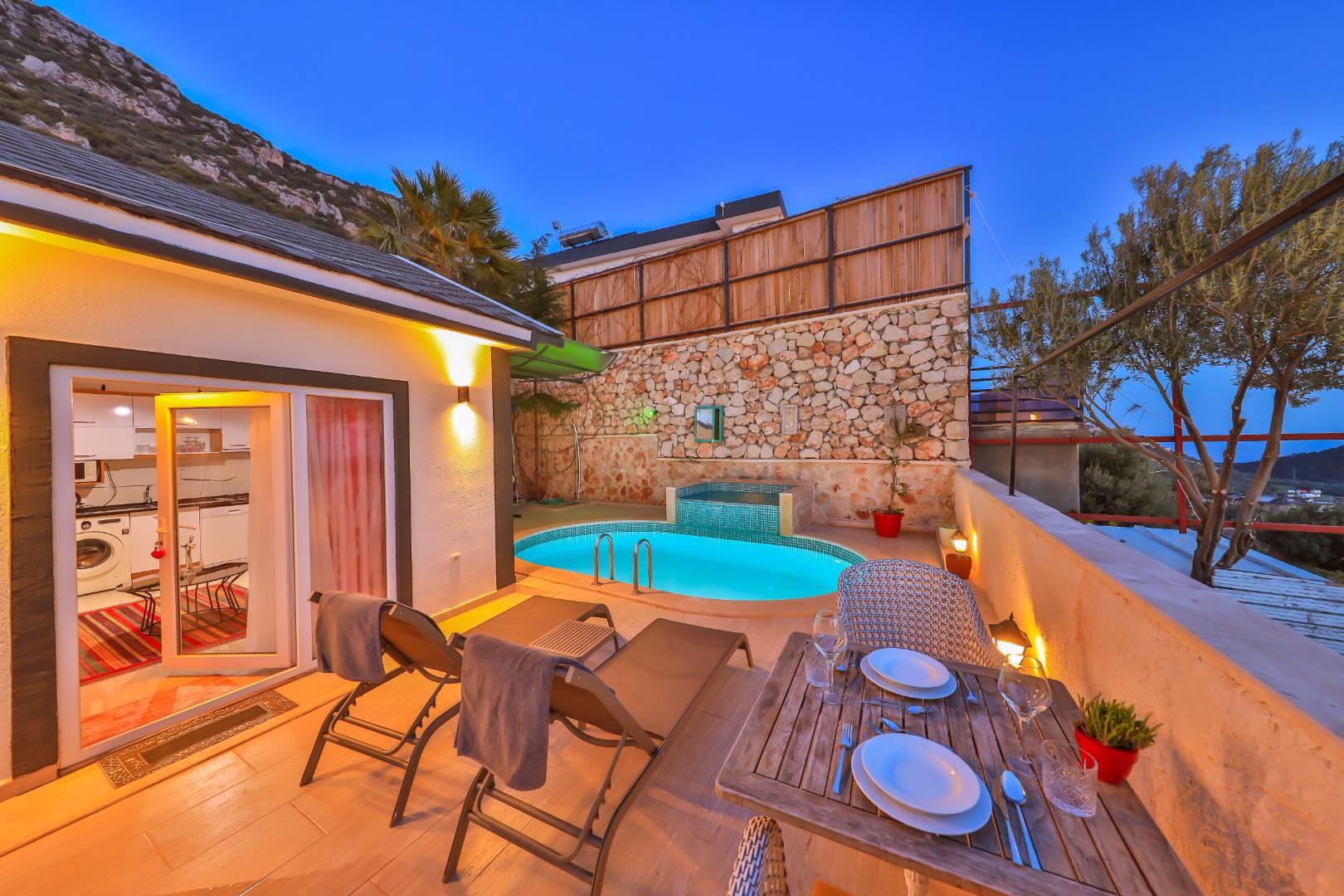 Kaş Kördere'de Balayı Çiftlerine Uygun, Özel Havuzlu, Jakuzili Villa-43201