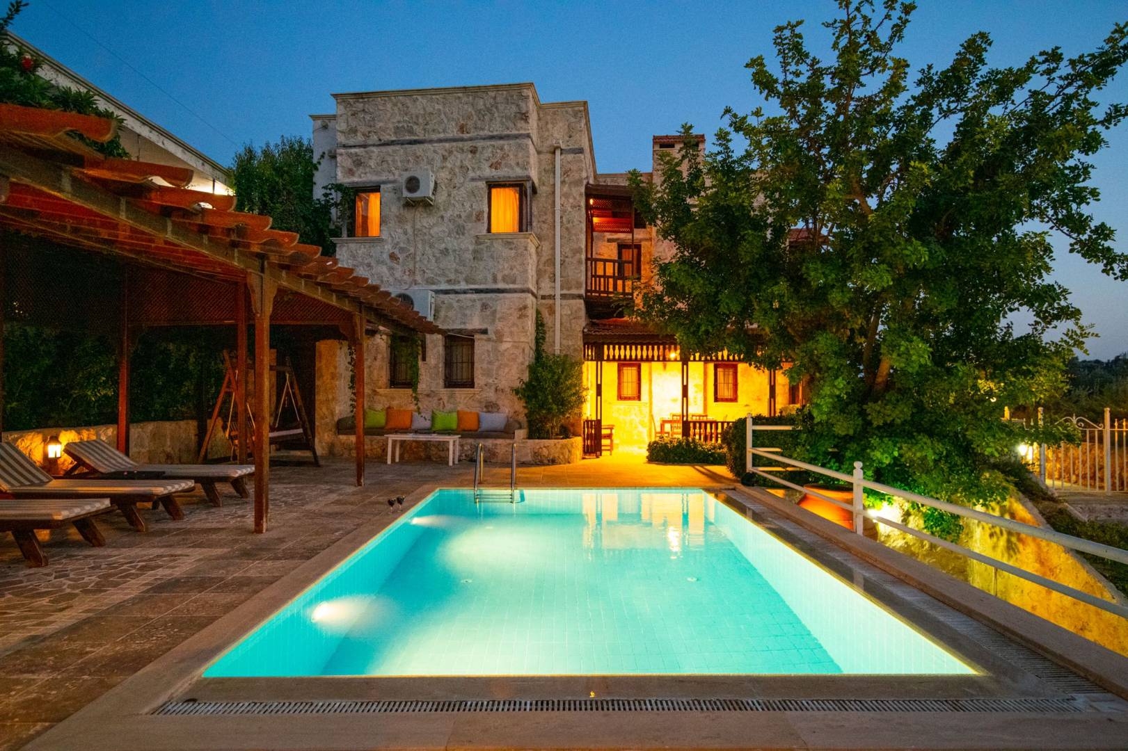 Kalkan Kördere'de Nezih Konumda, Özel Havuzlu, Kiralık Villa