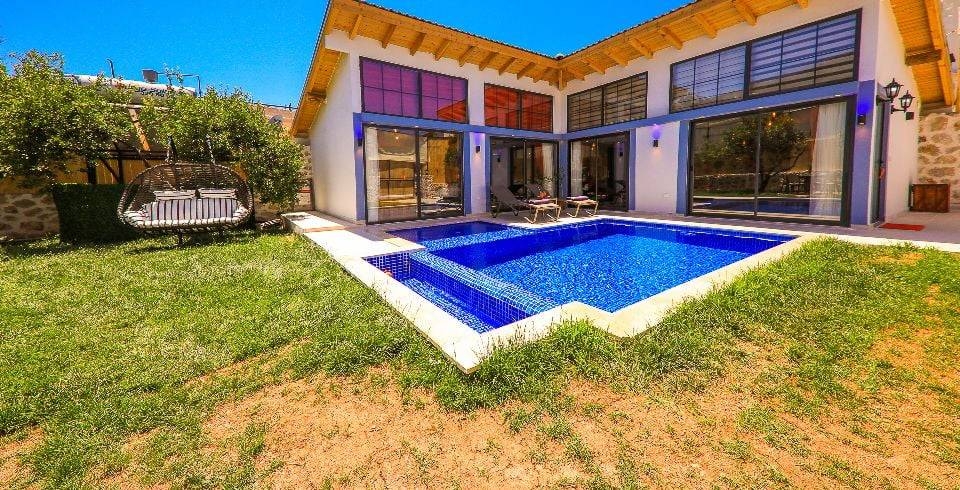 Kaş Gelemiş'te Muhteşem Doğada, Özel Havuzlu, Balayı Villası