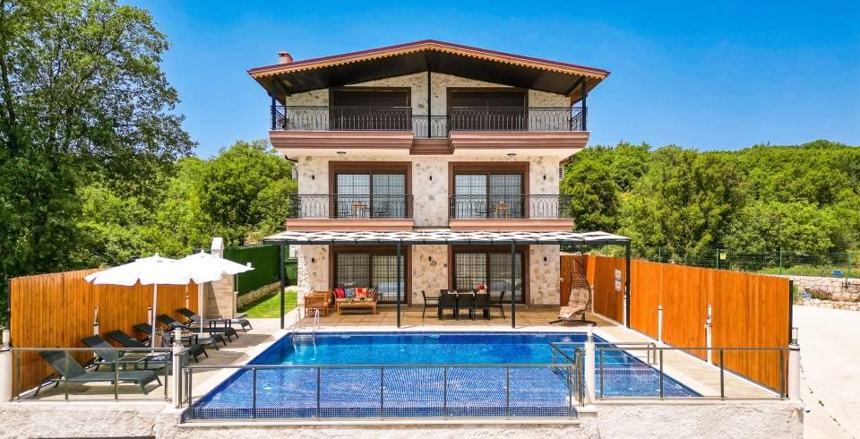Kaş Pınarbaşı'nda Sakin Konumda, Özel Havuzlu, Modern Villa-40438