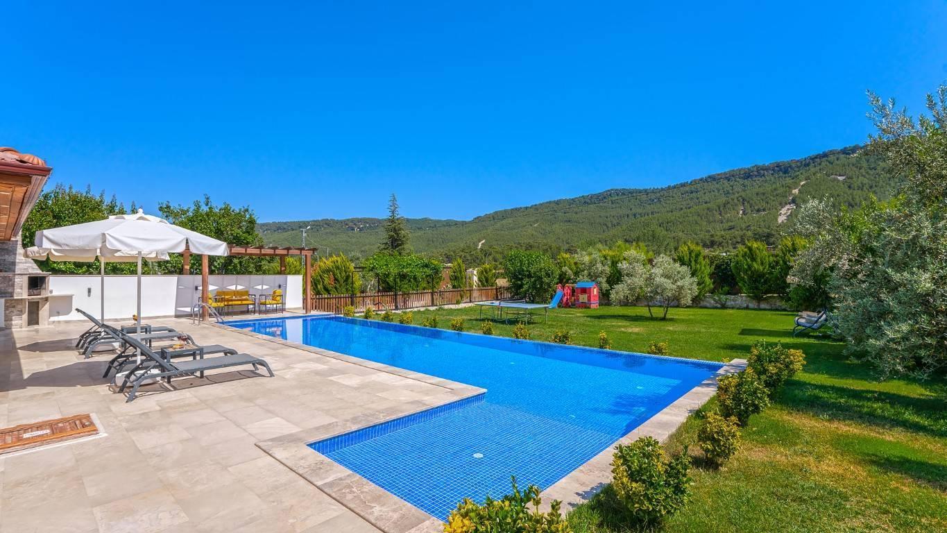 Kaş Sarıbelen'de Çekirdek Ailelere Uygun, Özel Havuzlu, Bahçeli Villa-43567