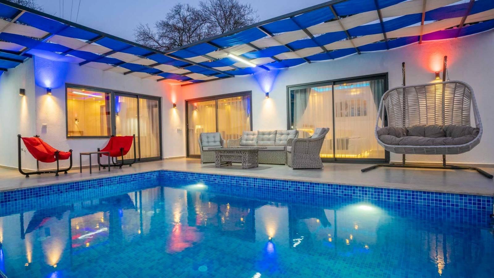 Kaş Sarıbelen'de Çekirdek Ailelere Uygun, Özel Havuzlu, Ferah Villa-43827