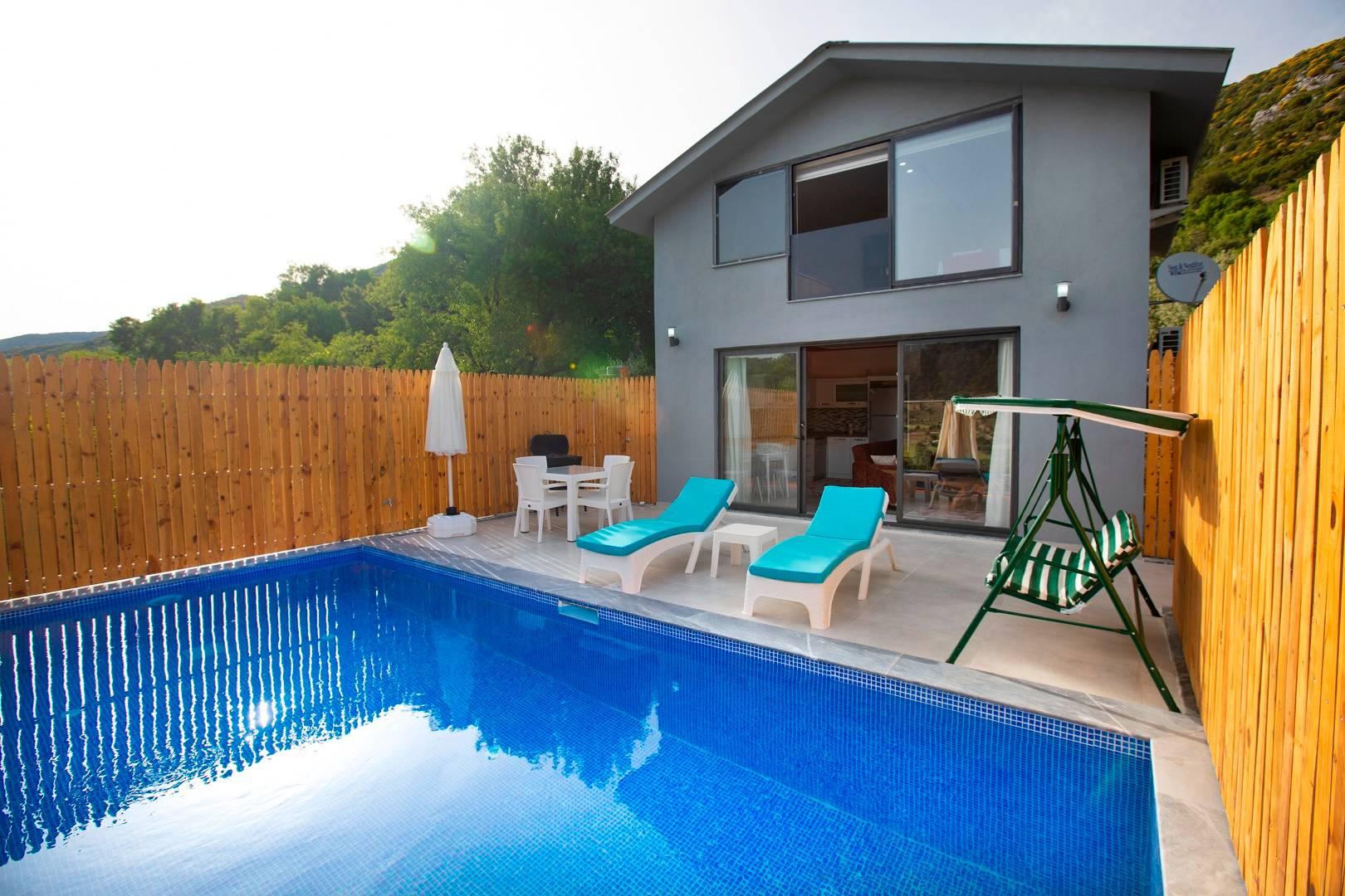 Kaş Sarıbelen'de Doğa İçerisinde, Özel Havuzlu, 1+1 Villa-43825