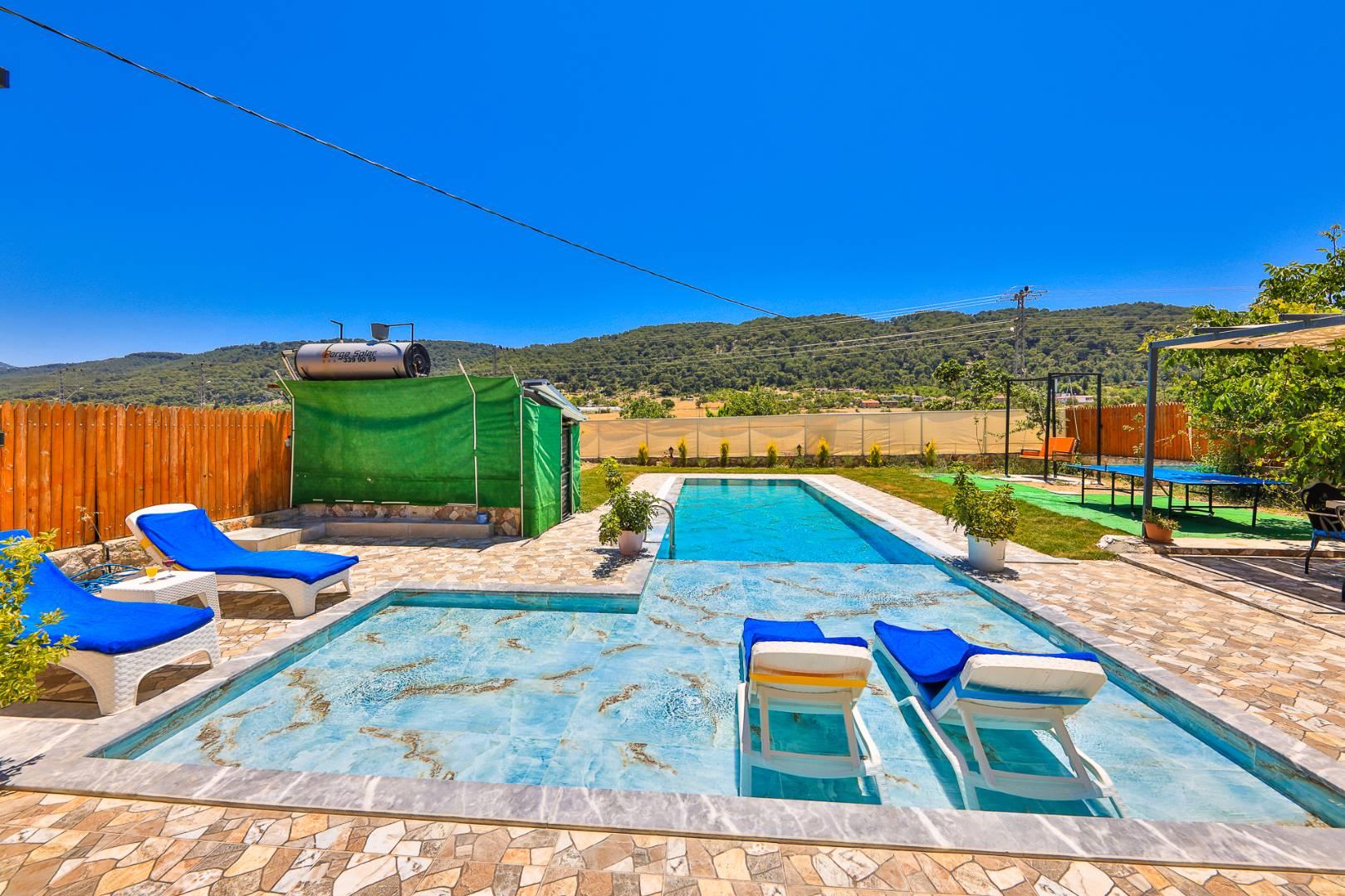 Kaş Sarıbelen'de Ferah Bahçe İçerisinde, Özel Havuzlu, Modern Villa-41204