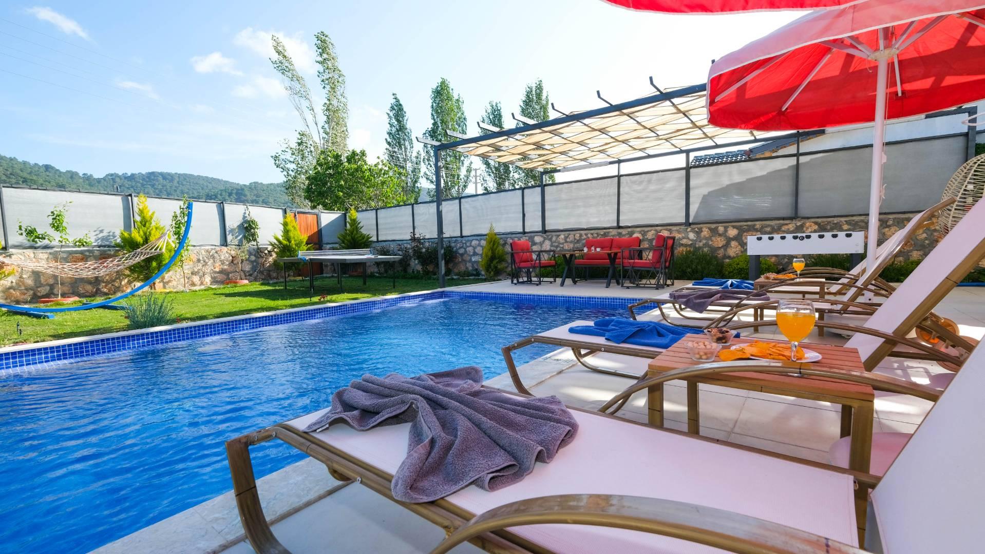 Kaş Sarıbelen'de Huzurlu Konumda, Özel Havuzlu, Jakuzili Villa-42615