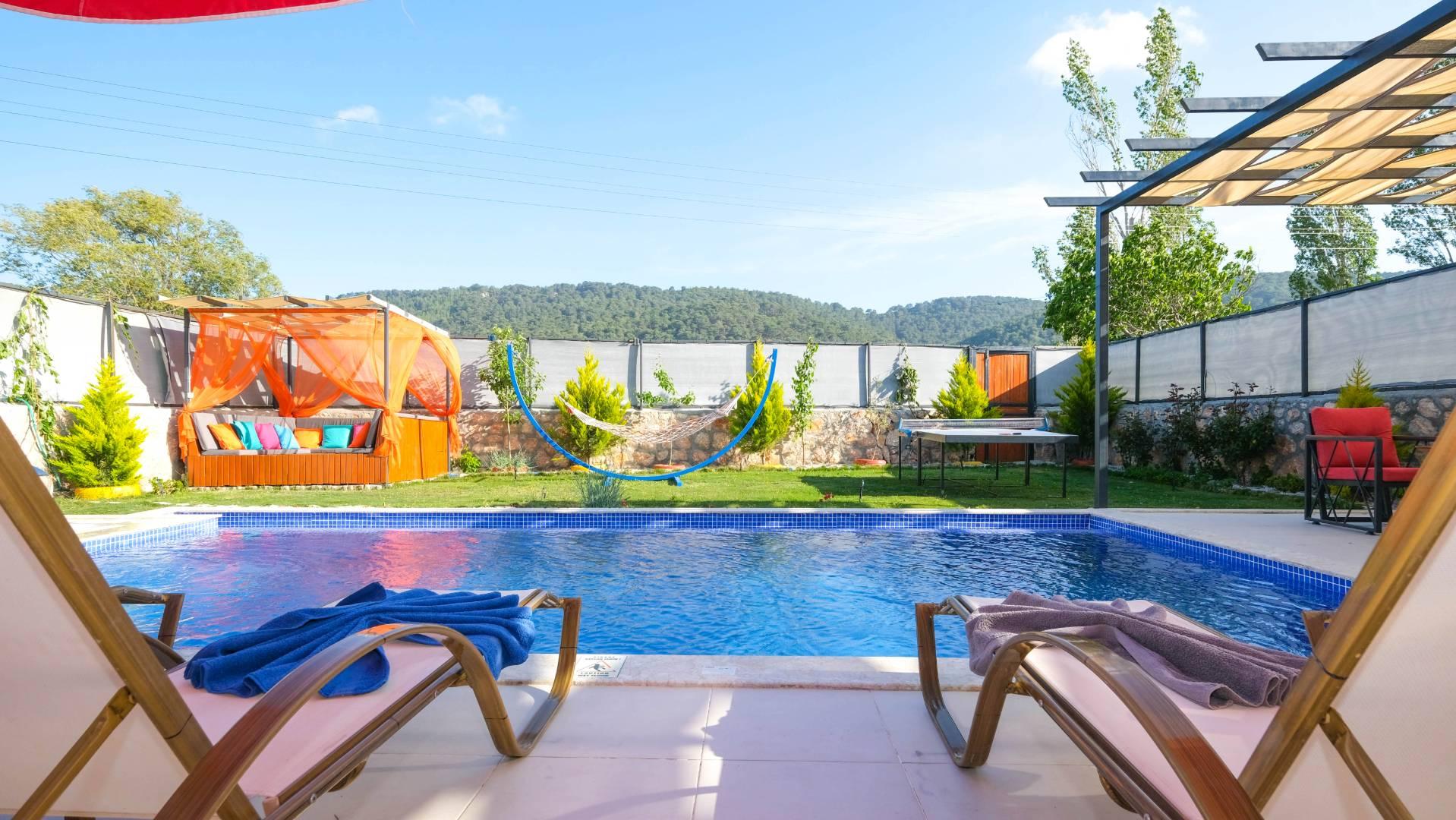 Kaş Sarıbelen'de Huzurlu Konumda, Özel Havuzlu, Jakuzili Villa-42615