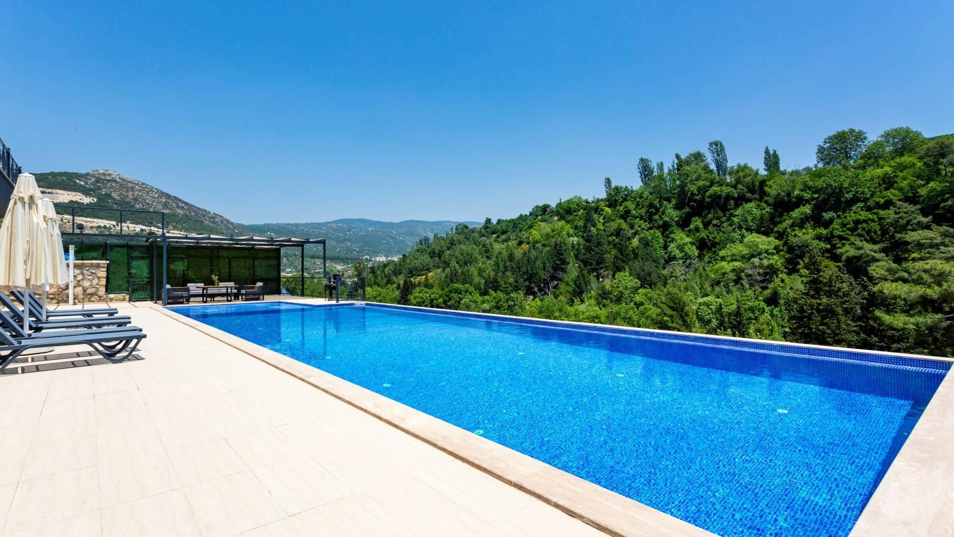 Kaş Sarıbelen'de Orman Manzaralı, Özel Havuzlu, 6 Kişilik Villa-40971