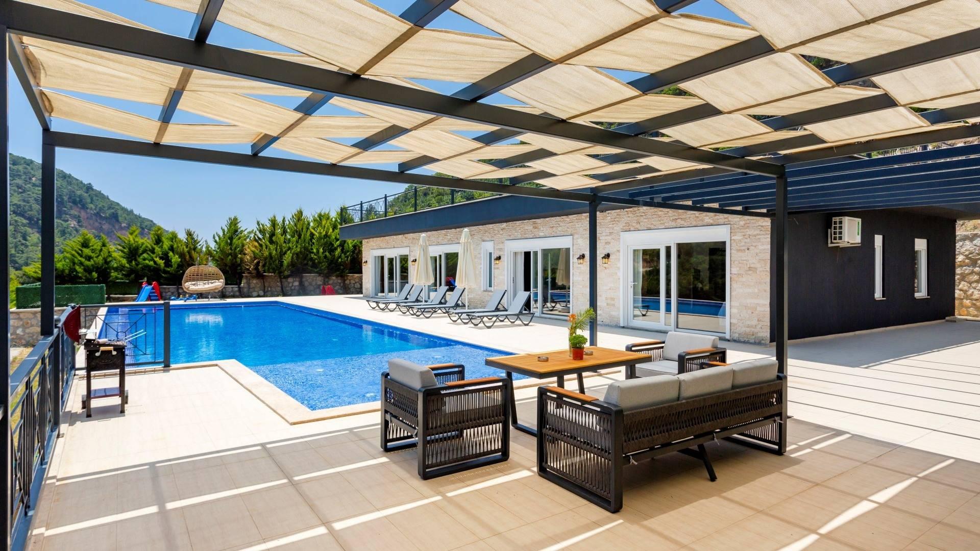 Kaş Sarıbelen'de Orman Manzaralı, Özel Havuzlu, 6 Kişilik Villa-40971