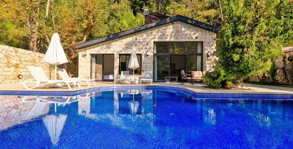 Kaş Sarıbelen'de Otantik Mimarili, Özel Havuzlu, Masa Tenisli Villa-40068