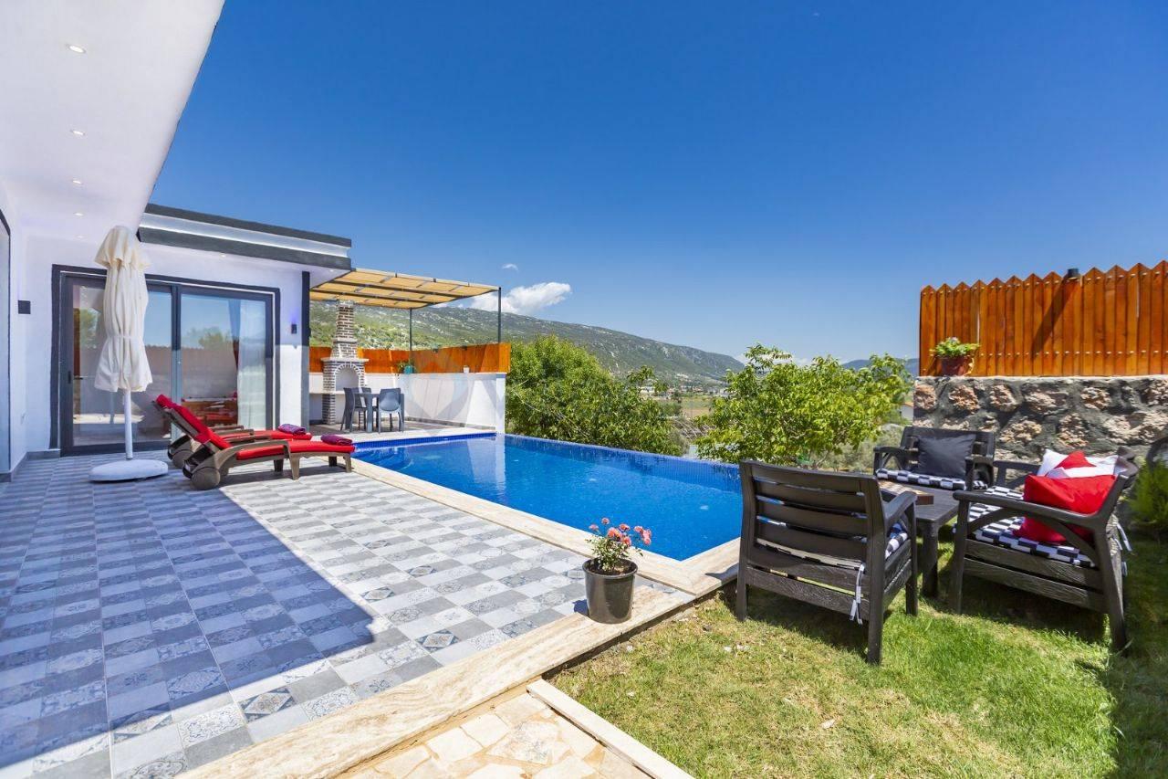 Kaş Sarıbelen'de Sakin Konumda, Özel Havuzlu, Balayı Villası-41226