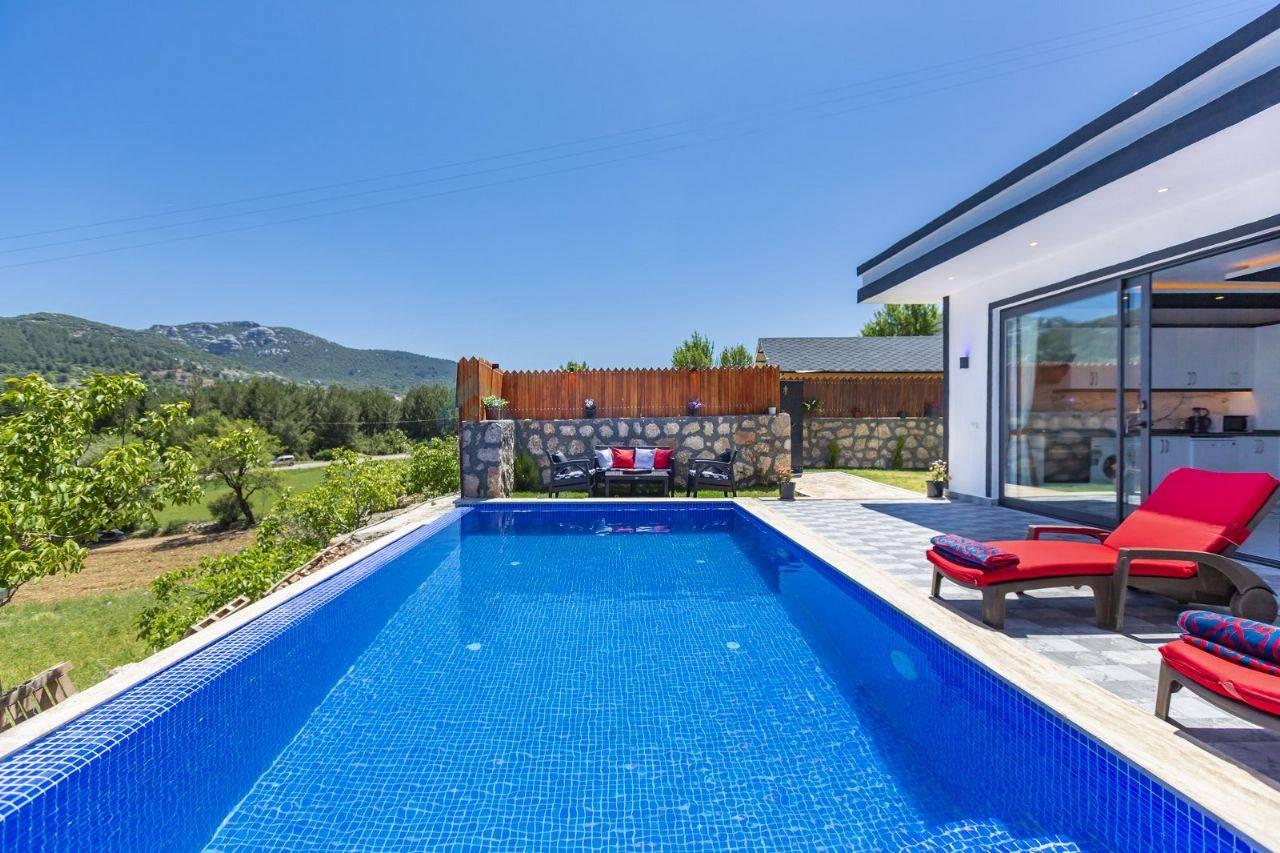 Kaş Sarıbelen'de Sakin Konumda, Özel Havuzlu, Balayı Villası-41226