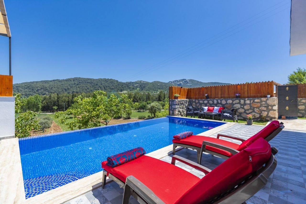 Kaş Sarıbelen'de Sakin Konumda, Özel Havuzlu, Balayı Villası-41226