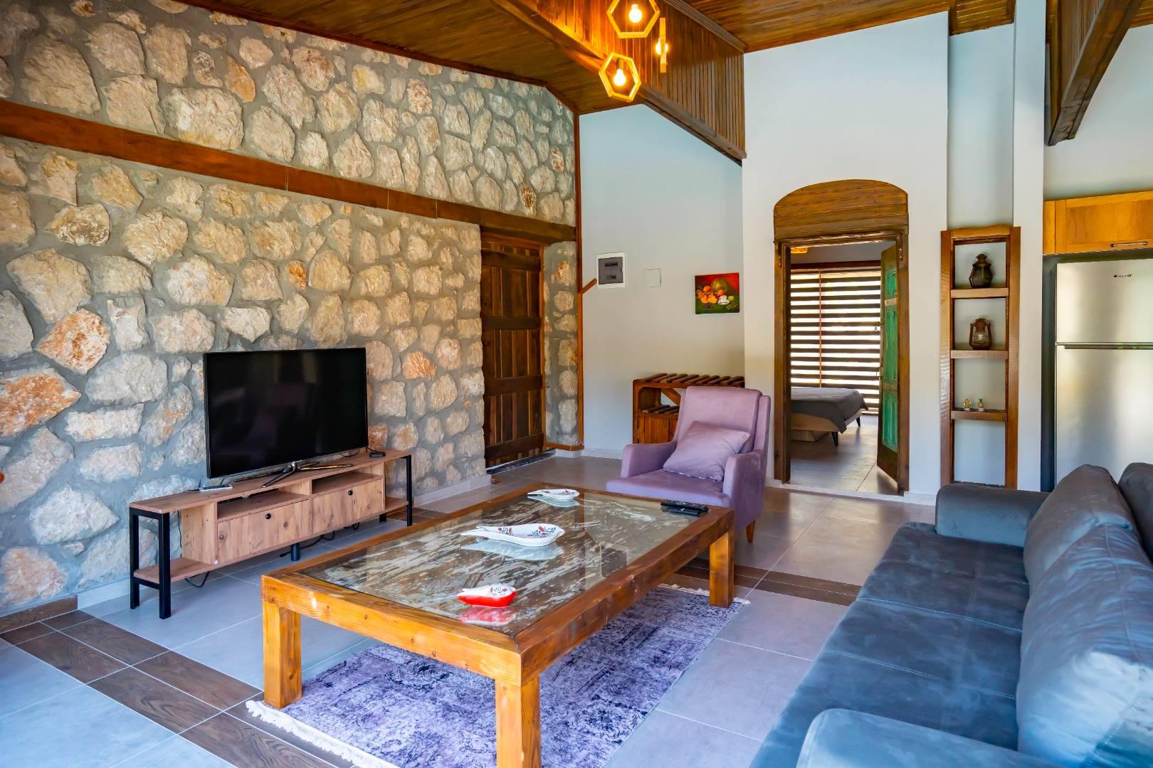 Kaş Sarıbelen'de Sakin Konumda, Özel Havuzlu, Otantik Villa-41480