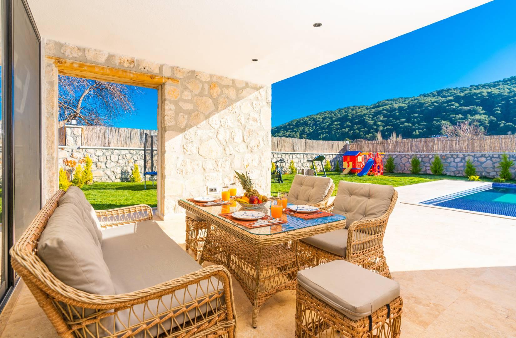 Kaş Sarıbelen'de Sakin Konumda, Özel Havuzlu, Saunalı, Jakuzili Villa-43716