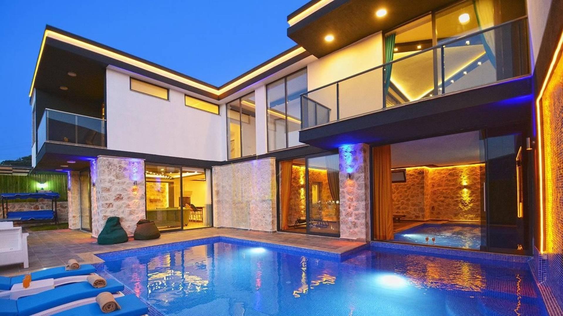 Kaş Sarıbelen'de Huzurlu Doğada, Özel Havuzlu, Lüks Villa-41700