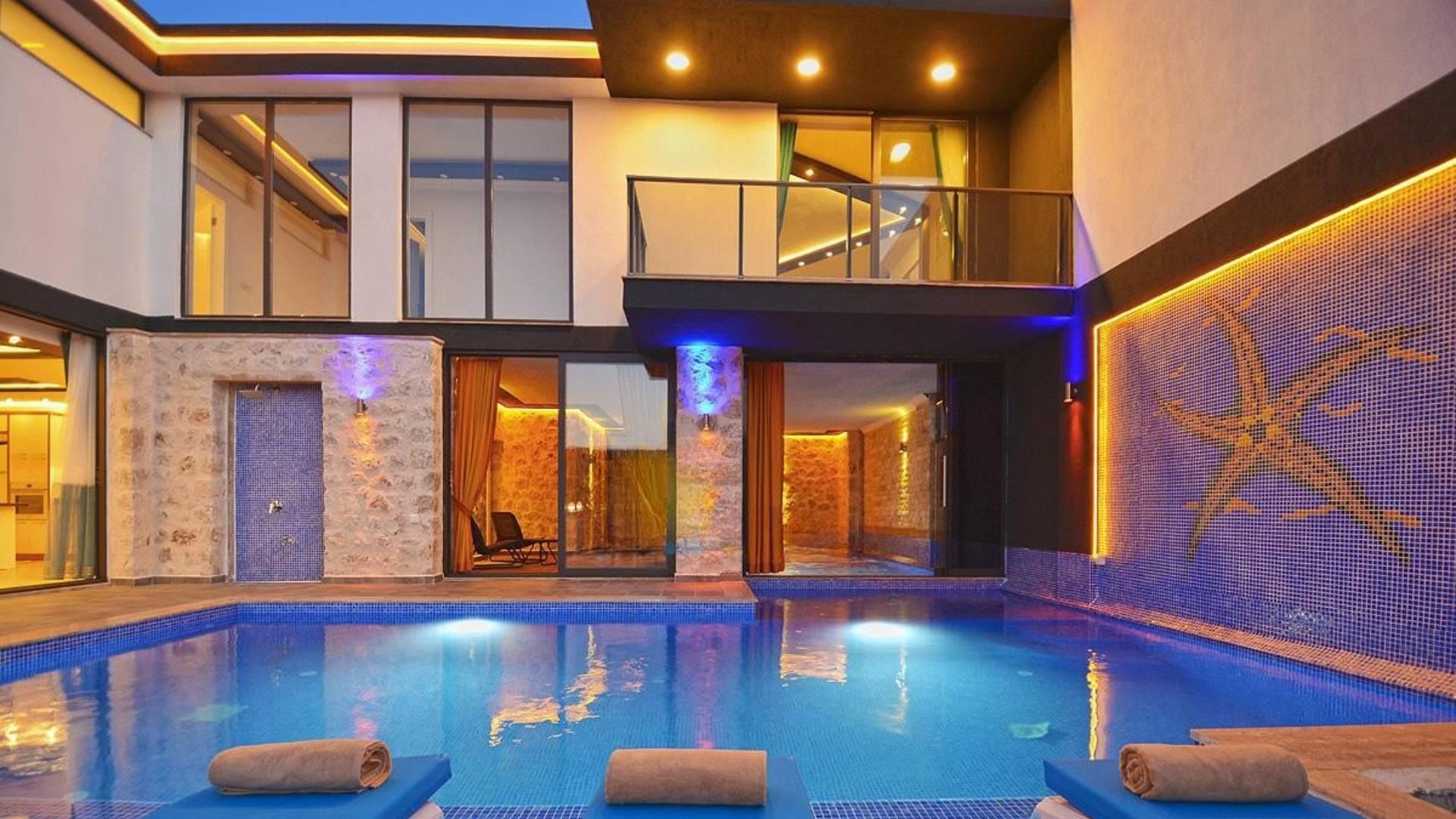 Kaş Sarıbelen'de Huzurlu Doğada, Özel Havuzlu, Lüks Villa-41700