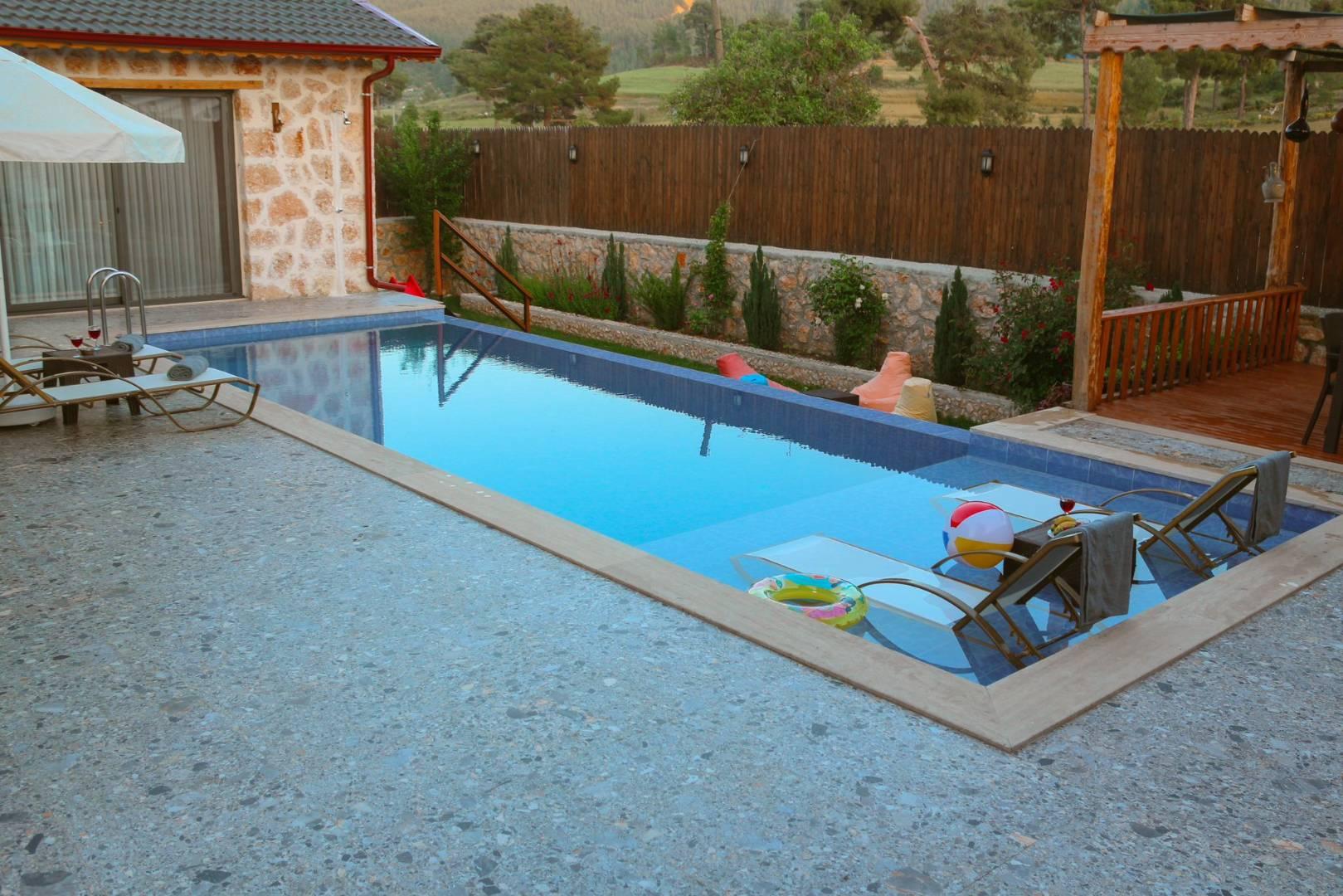 Kaş Sarıbelen'de Taş Mimarili, Özel Havuzlu, Jakuzili Villa-39959