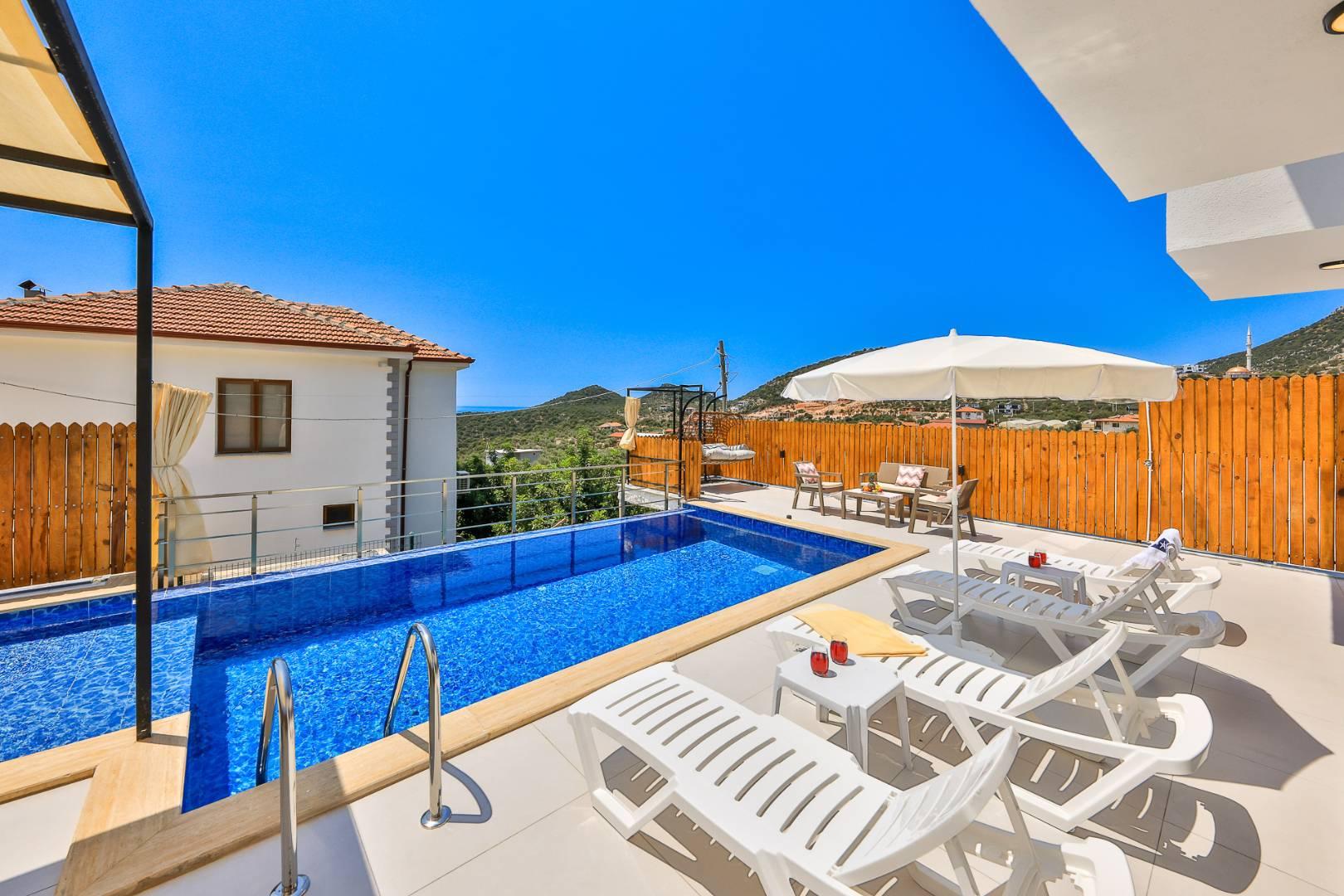 Kaş Belenli'de Panoramik Deniz Manzaralı, Özel Havuzlu, Lüks Villa-41286