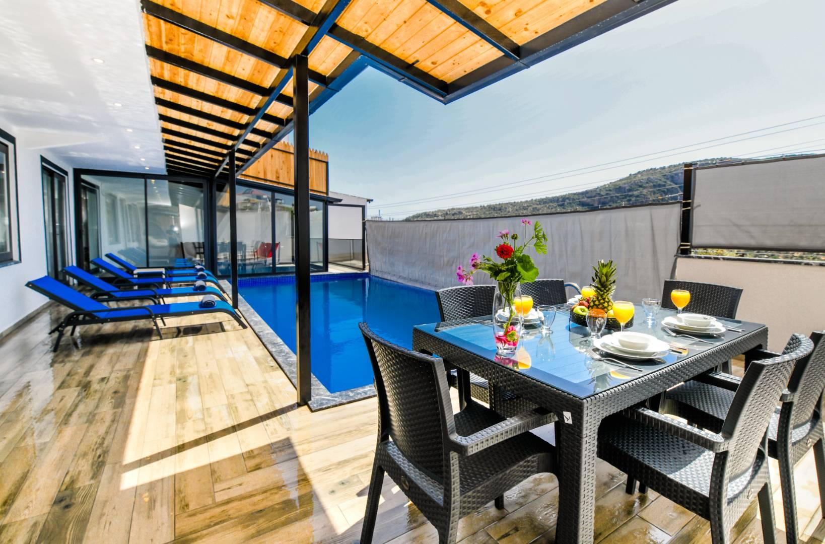 Kaş Bezirgan'da Doğa İle İç İçe, Isıtmalı Havuzlu, 4 Kişilik Villa-41689