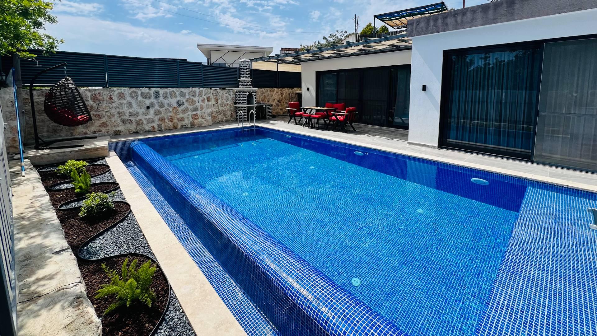 Kaş Üzümlü'de Balayı Çiftlerine Uygun, Özel Havuzlu, Modern Villa-35653