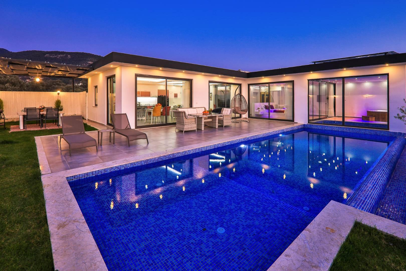 Kaş Üzümlü'de Doğa İçerisinde, Özel Havuzlu, Balayı Villası-42542