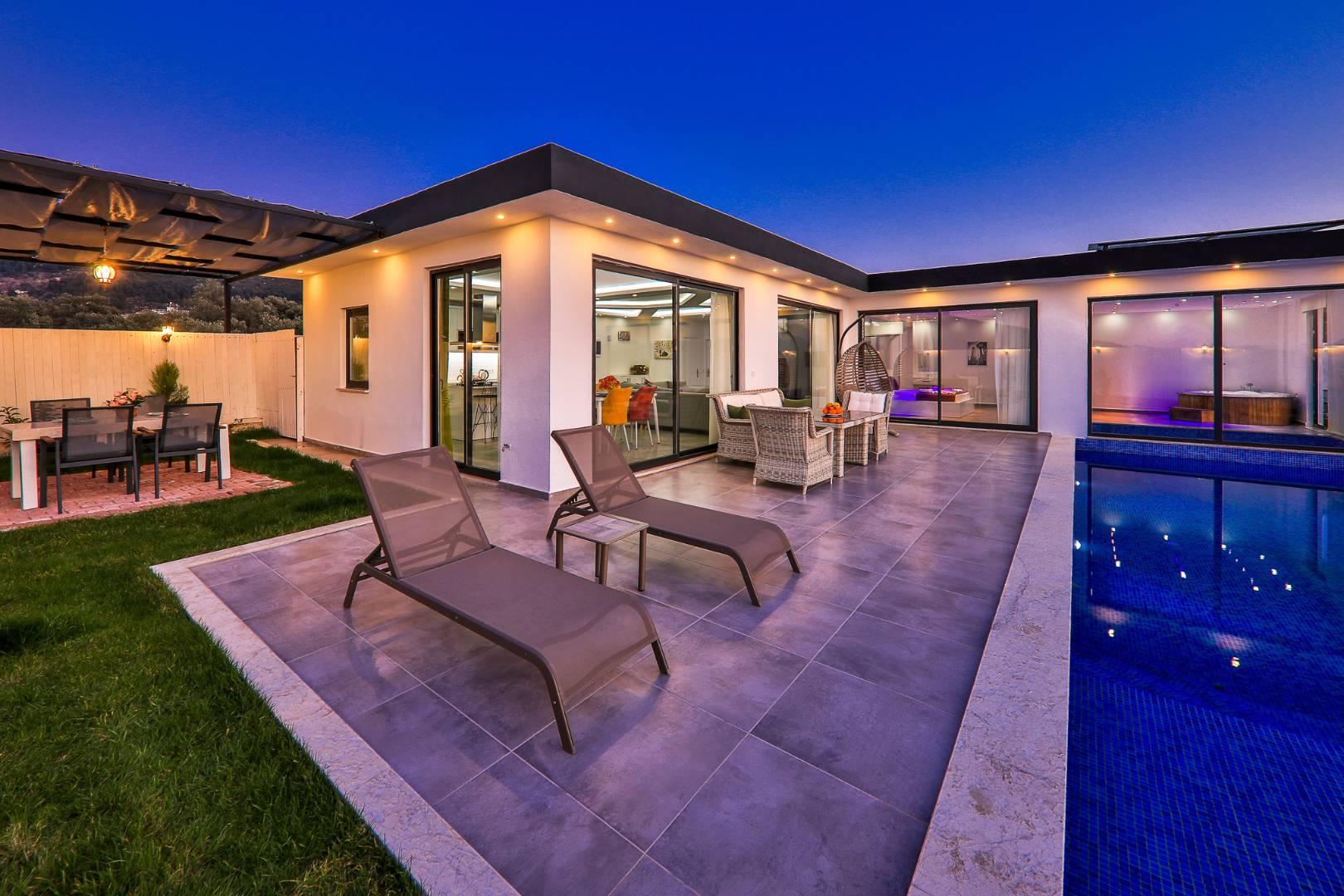 Kaş Üzümlü'de Doğa İçerisinde, Özel Havuzlu, Balayı Villası-42542