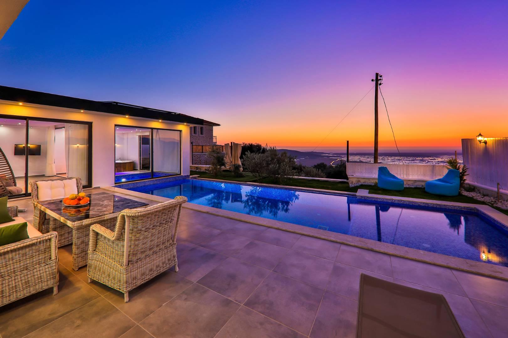 Kaş Üzümlü'de Doğa İçerisinde, Özel Havuzlu, Balayı Villası-42542