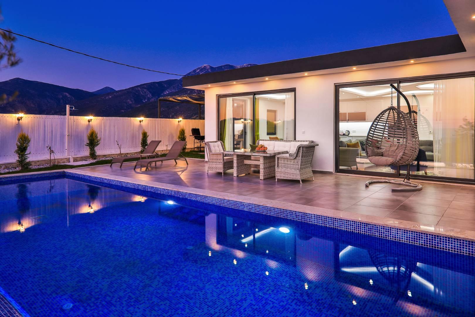 Kaş Üzümlü'de Doğa İçerisinde, Özel Havuzlu, Balayı Villası-42542