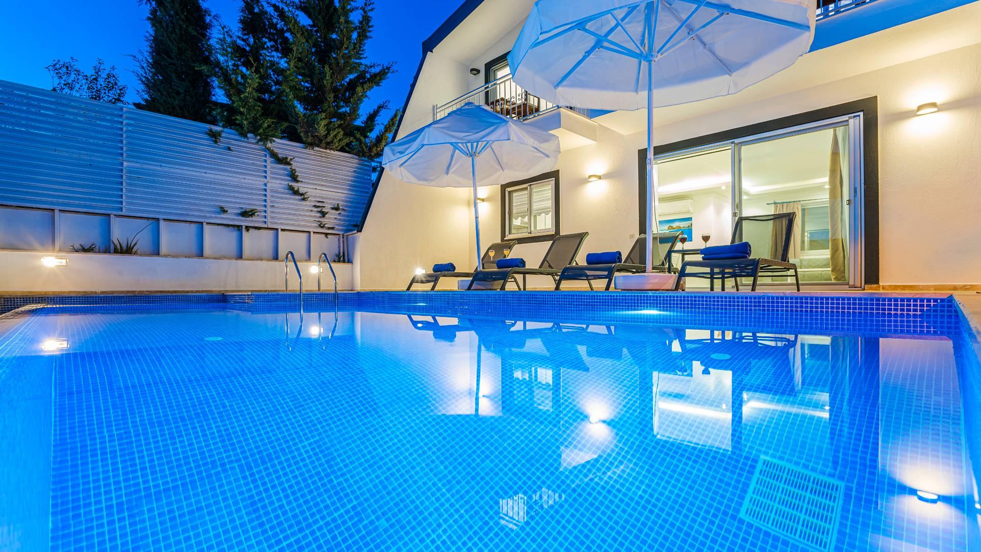 Kaş Üzümlü'de Doğa Ve Deniz Manzaralı, Özel Havuzlu, 2+1 Villa-42970