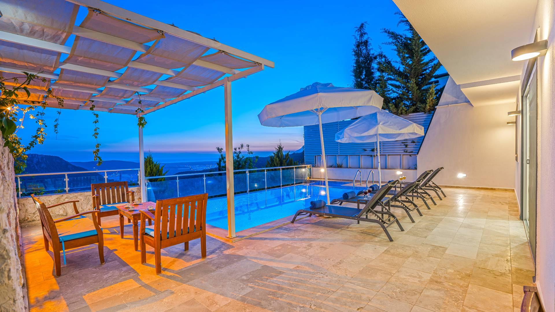 Kaş Üzümlü'de Doğa Ve Deniz Manzaralı, Özel Havuzlu, 2+1 Villa-42970