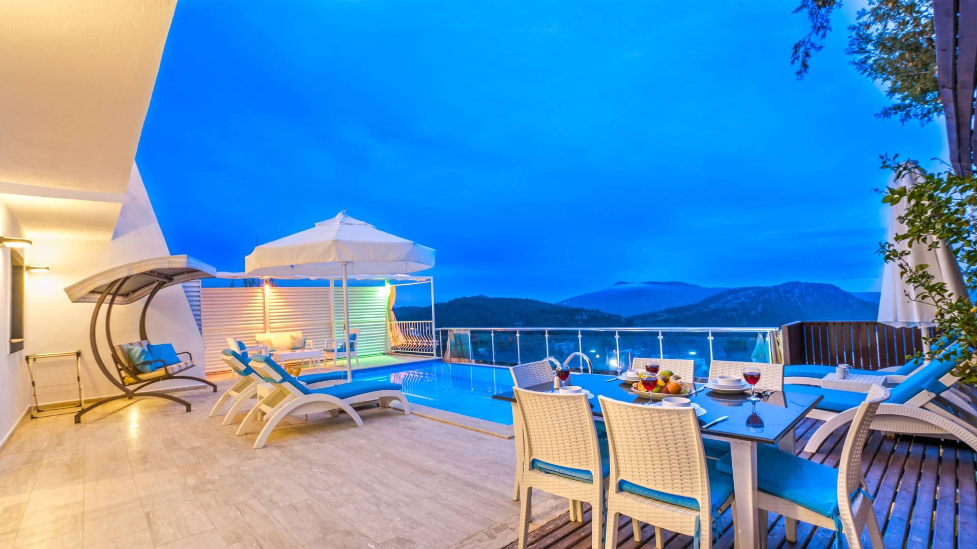 Kaş Üzümlü'de Harika Doğa Manzaralı, Özel Havuzlu, Şık Villa-42968