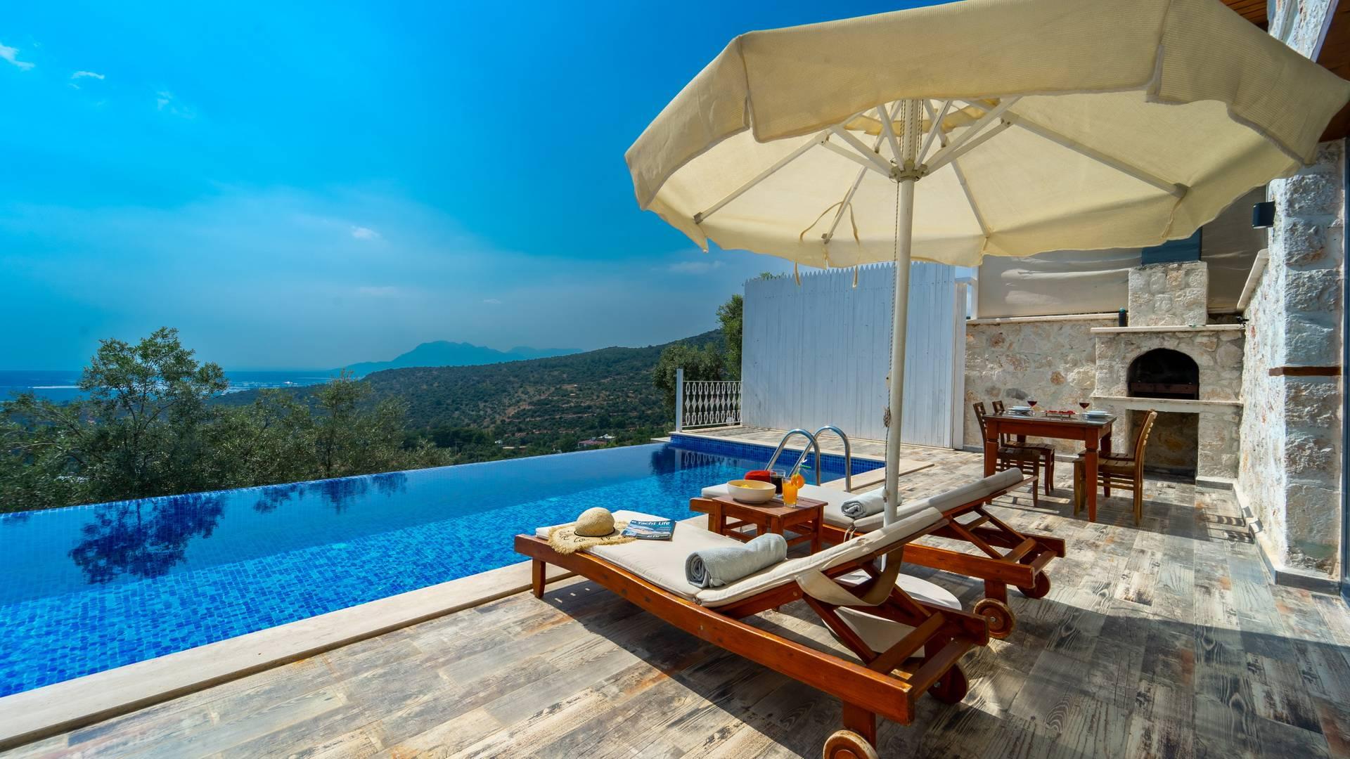 Kaş Üzümlü'de Panoramik Doğa Manzaralı, Özel Havuzlu, Konforlu Villa-39160