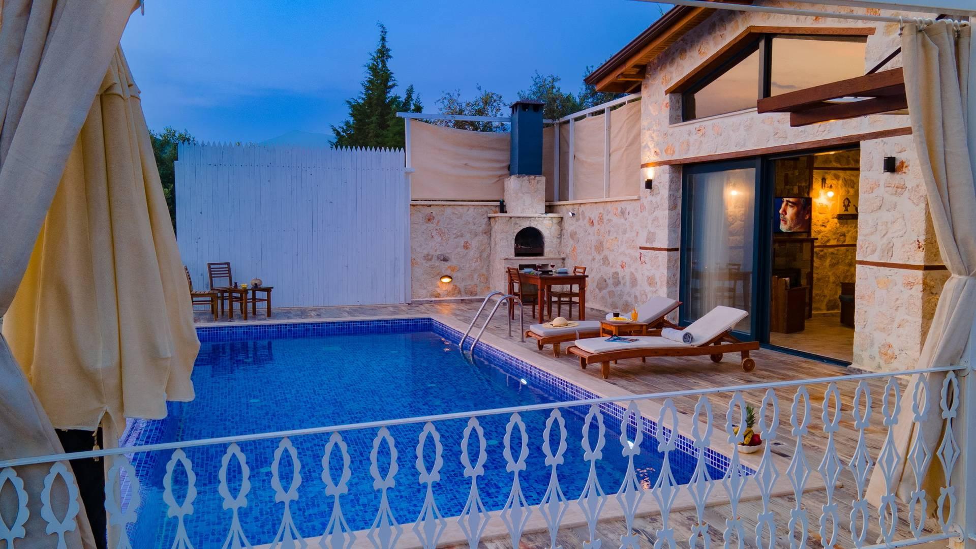 Kaş Üzümlü'de Panoramik Doğa Manzaralı, Özel Havuzlu, Konforlu Villa-39160