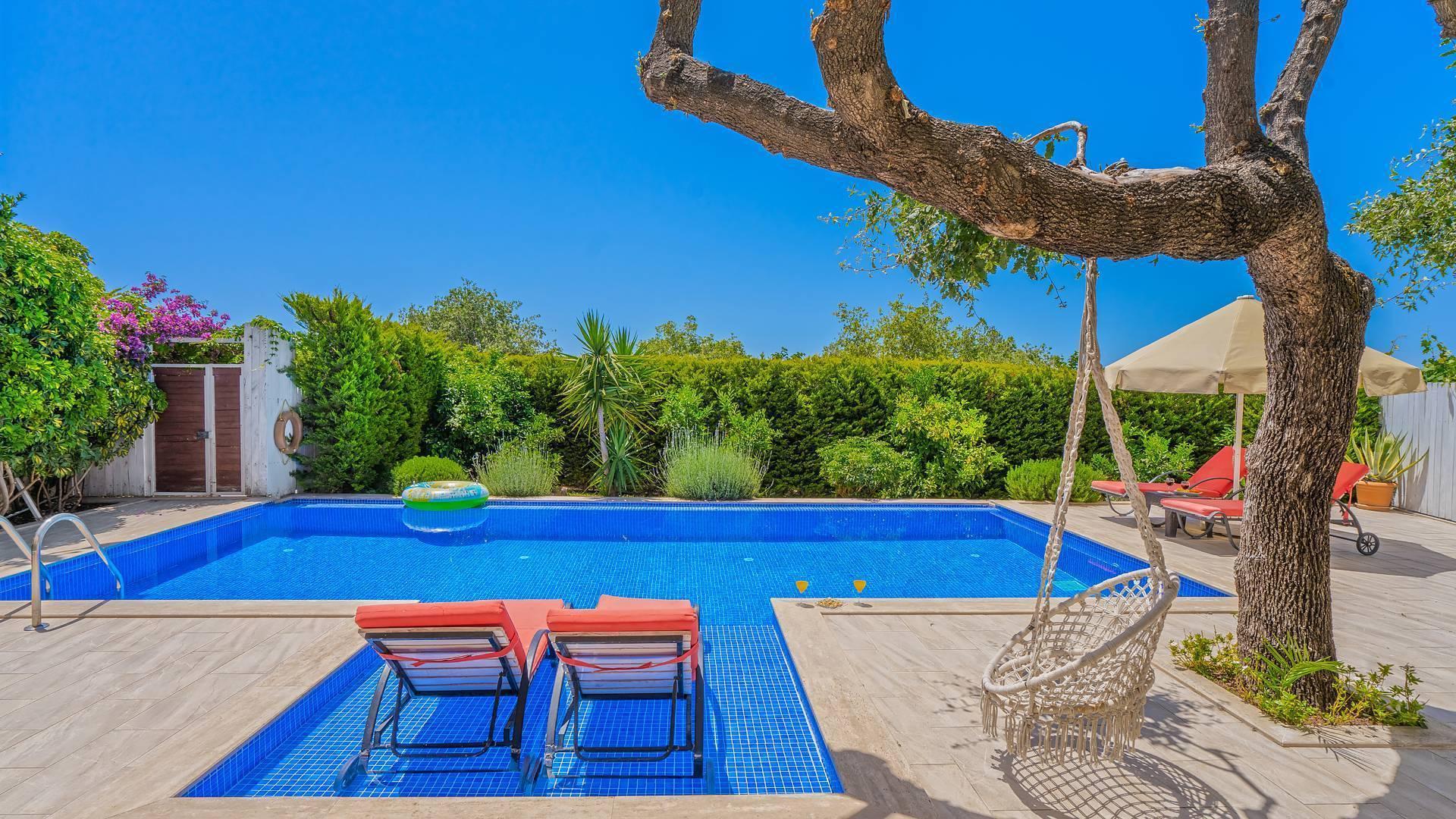 Kaş Üzümlü'de Sakin Konumda, Özel Havuzlu, Balayı Villası-31247