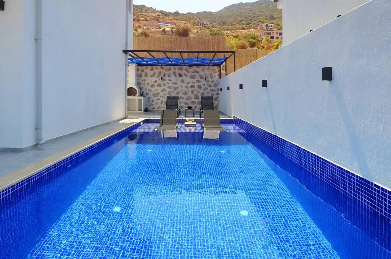 Kaş Yeşilköy'de Doğayla İç İçe, Özel Havuzlu, Konforlu Villa-41424