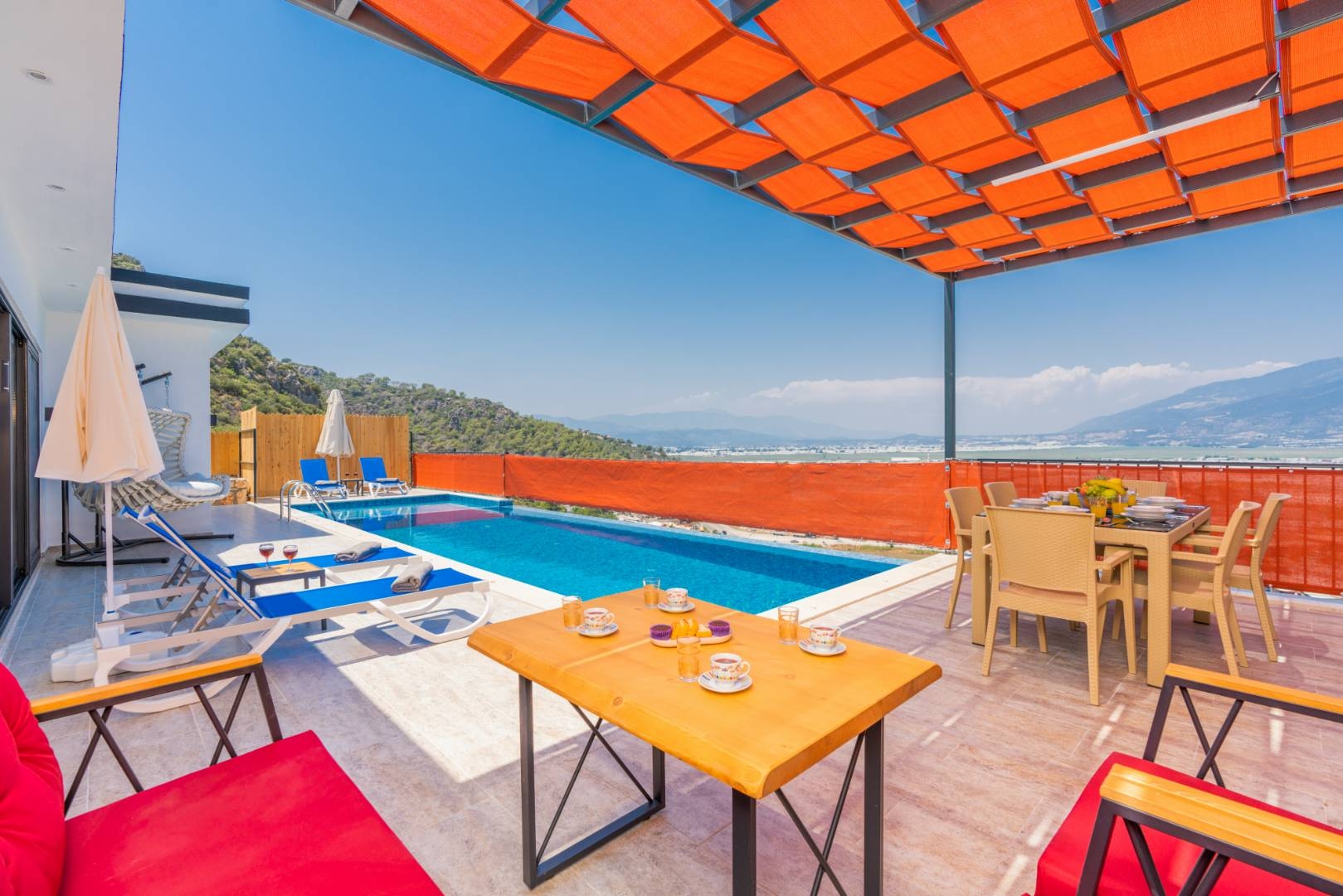 Kaş Yeşilköy'de Enfes Doğada, Özel Havuzlu, Tatil Villası