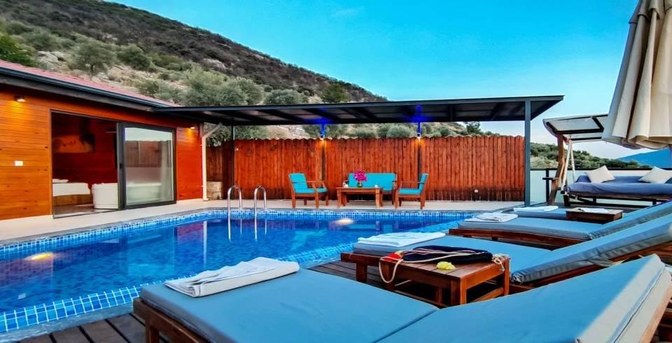 Kaş Yeşilköy'de Muhteşem Doğa İçerisinde, Özel Havuzlu, Konforlu Villa-39585